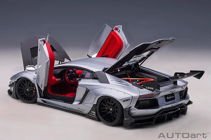 AUTOart 1:18 Liberty Walk Lamborghini Aventador Limited Edition in Matte Metallic Silver - Image 4