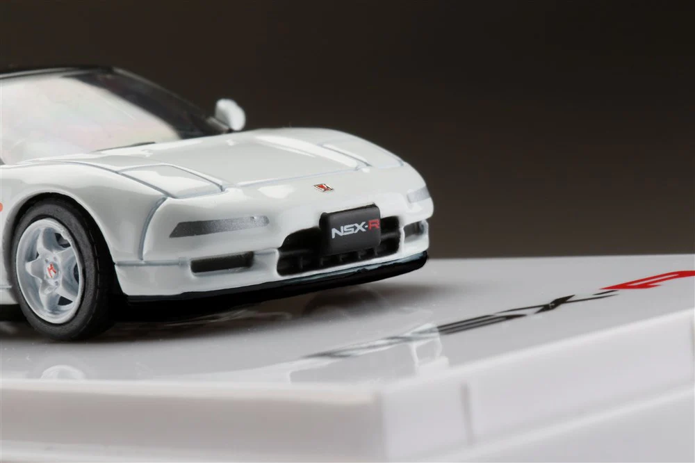 Hobby Japan 1:64 Honda NSX Type-R NA1 1992 in Championship White - Image 2