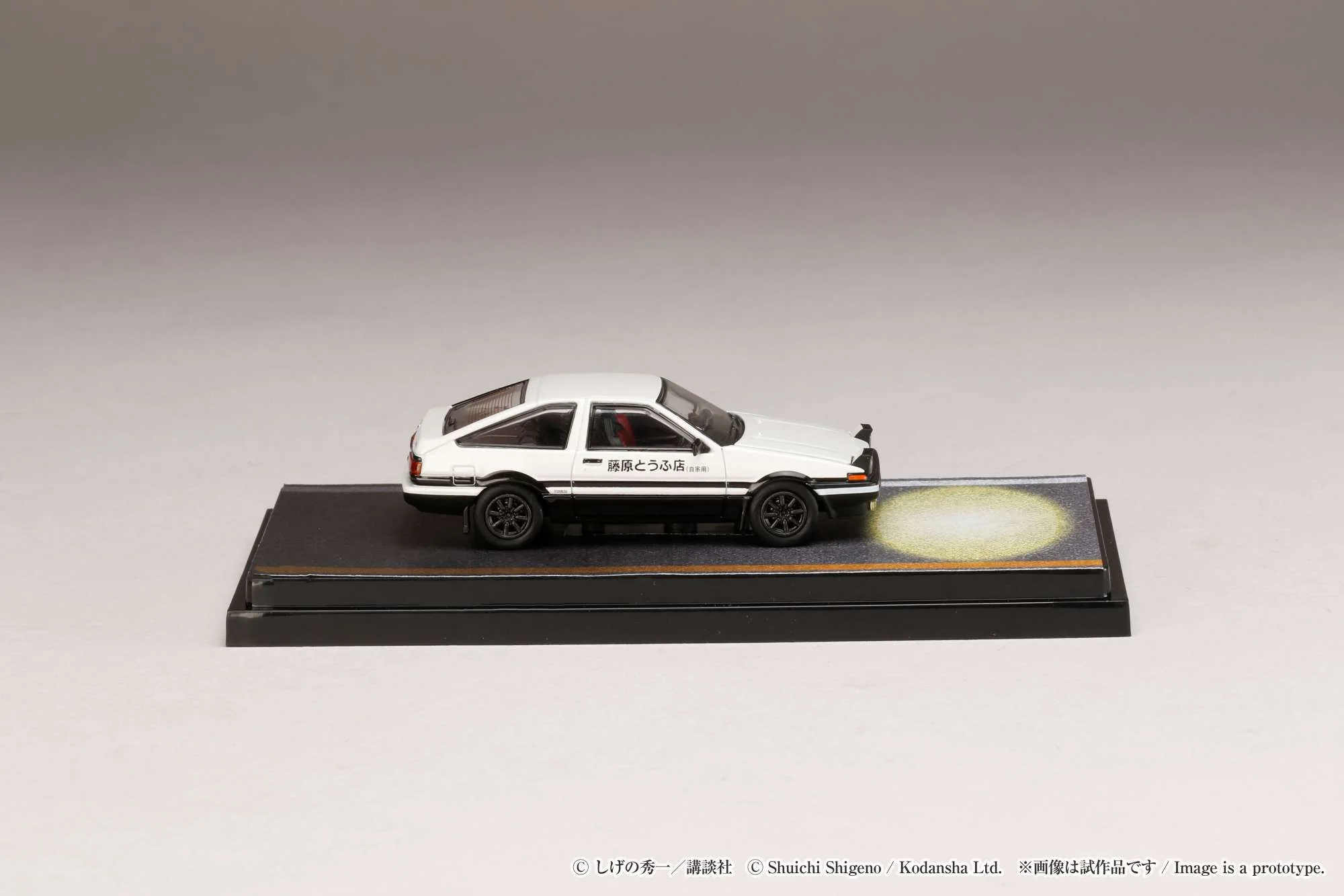 Hobby Japan 1:64 Toyota Sprinter Trueno (AE86) Initial D with Keisuke Takahashi - Image 8