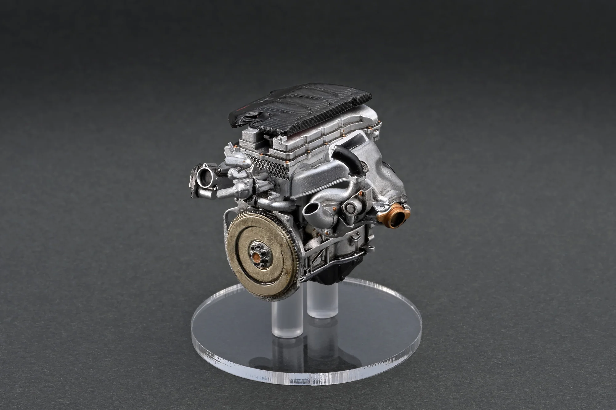 Ignition Model 1:18 Mitsubishi Lancer Evolution X (CZ4A) Black Metallic with Engine Display - Image 5