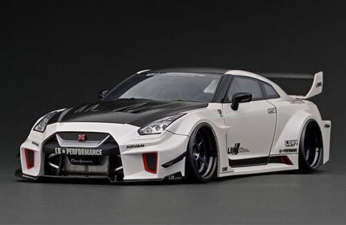 Ignition Model 1:18 Nissan Skyline GTR 35GT-RR Silhouette WORKS LB in White with Ms. Kato Figure - Image 2