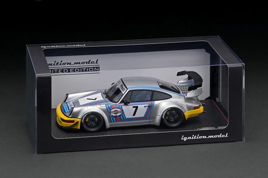 Ignition Model 1:18 Porsche 964 RWB in Silver / Yellow With Engine Display - Image 7