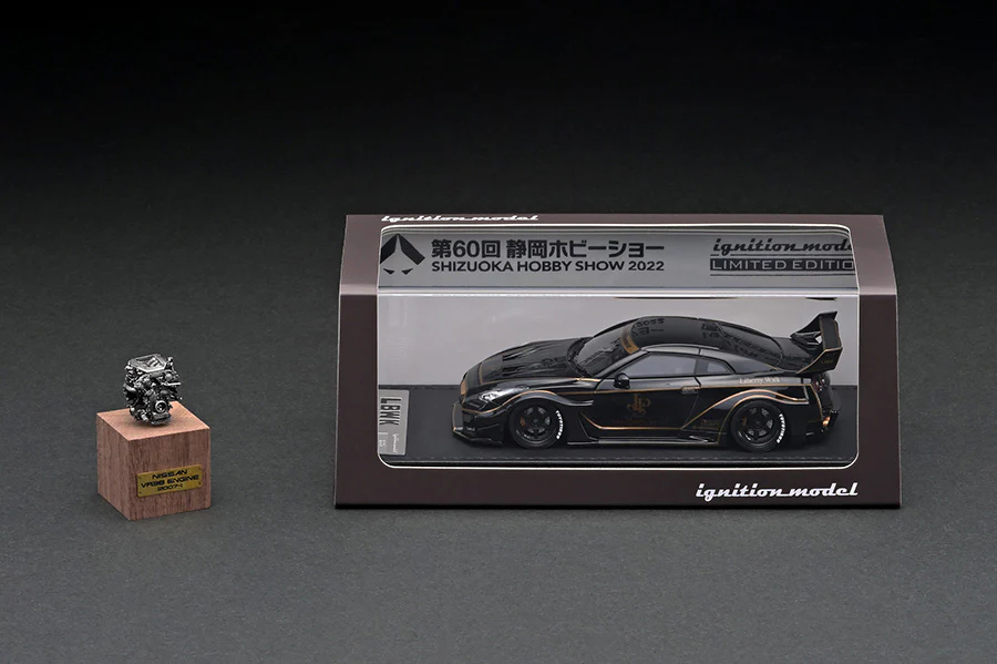 Ignition Model 1:43 Nissan 35GT-RR LB-Silhouette WORKS GT in Black with Engine Display - Image 5