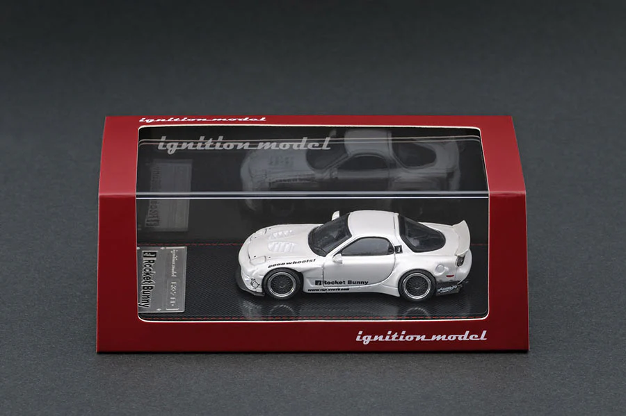 Ignition Model 1:64 Mazda RX-7 FD3S Rocket Bunny in White - Image 3