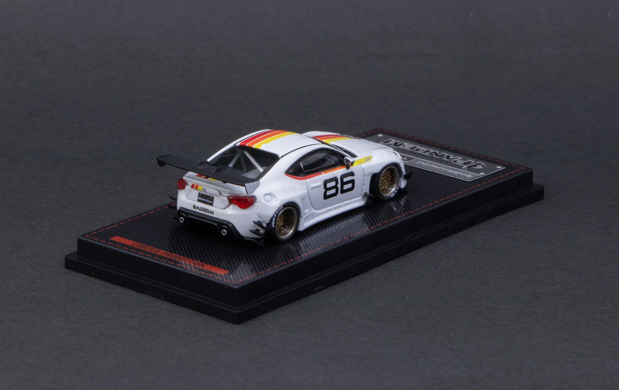 Ignition Model 1:64 Toyota 86 Pandem Widebody V3 in White - Image 2