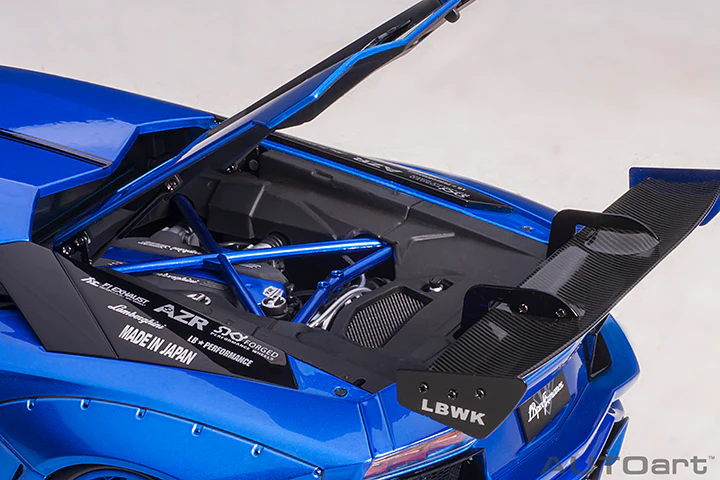 AUTOart 1:18 Liberty Walk Lamborghini Aventador Limited Edition in Hyper Blue - Image 7