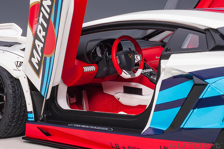AUTOart 1:18 Liberty Walk Lamborghini Aventador Limited Edition in Martini Livery - Image 4