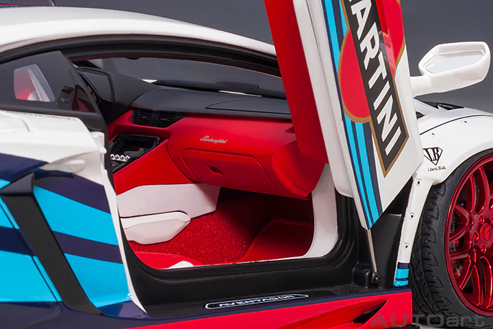 AUTOart 1:18 Liberty Walk Lamborghini Aventador Limited Edition in Martini Livery - Image 5
