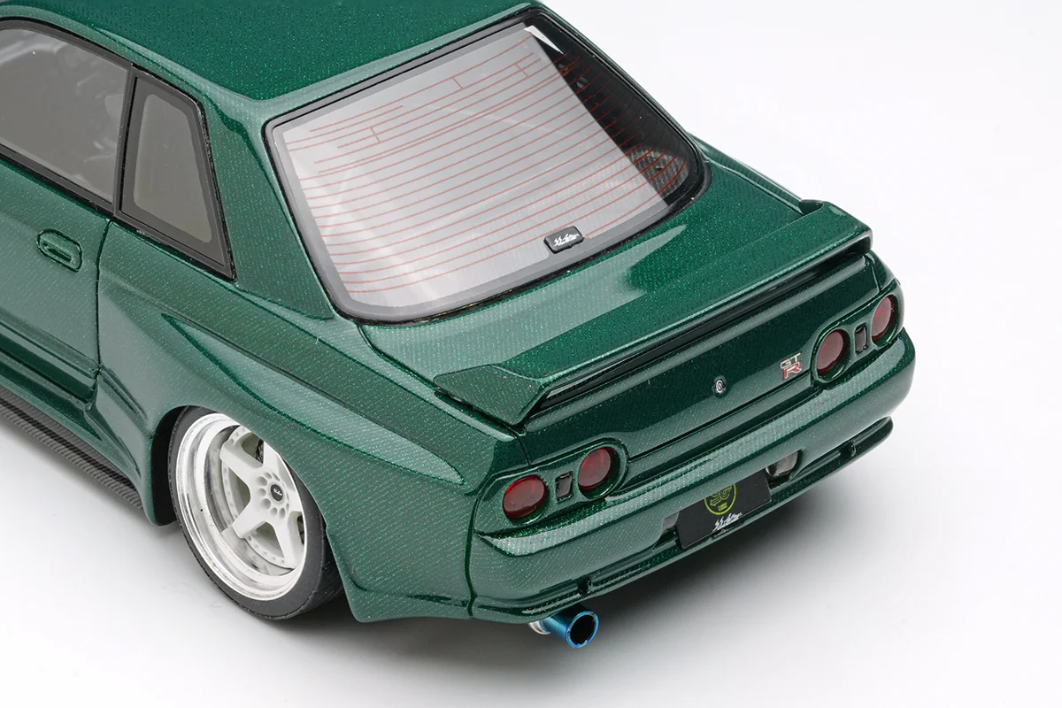 *PREORDER* Make Up Co., Ltd / Eidolon 1:43 Nissan Skyline GT-R (BNR32) Garage Active Skyline GT-R Wide Body Carbon-R No.9 - Image 4