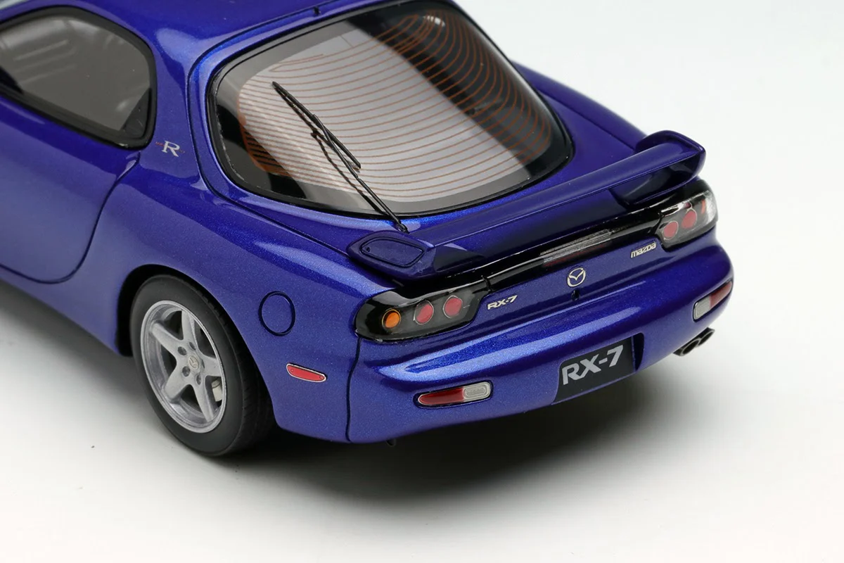 Make Up Co., Ltd. / Vision 1:43 Mazda RX-7 (FD3S) Type R Bathurst R 2001 in Innocent Blue Mica - Image 4