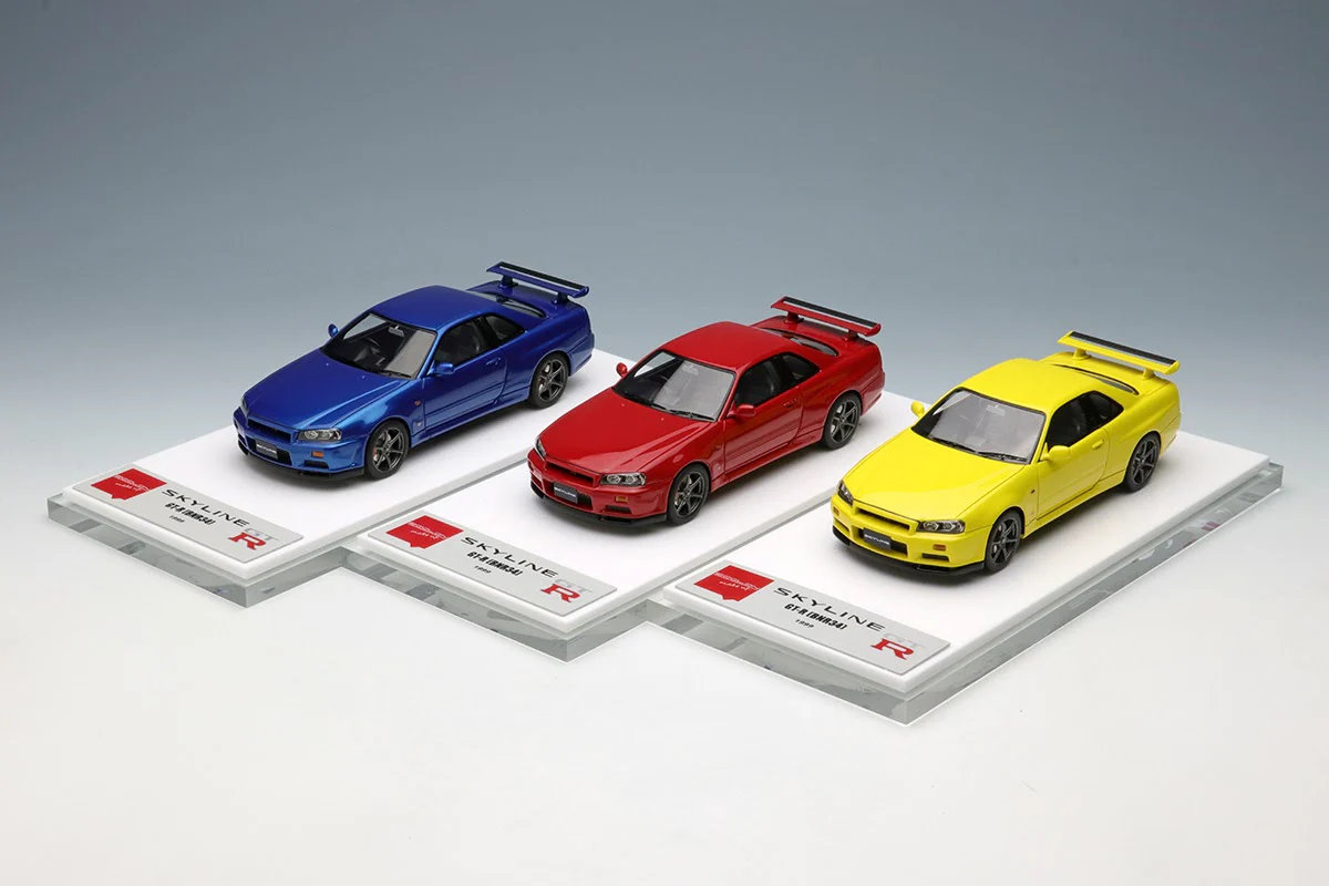 Nissan Skyline GT-R (BNR34) in Bayside Blue - Image 4
