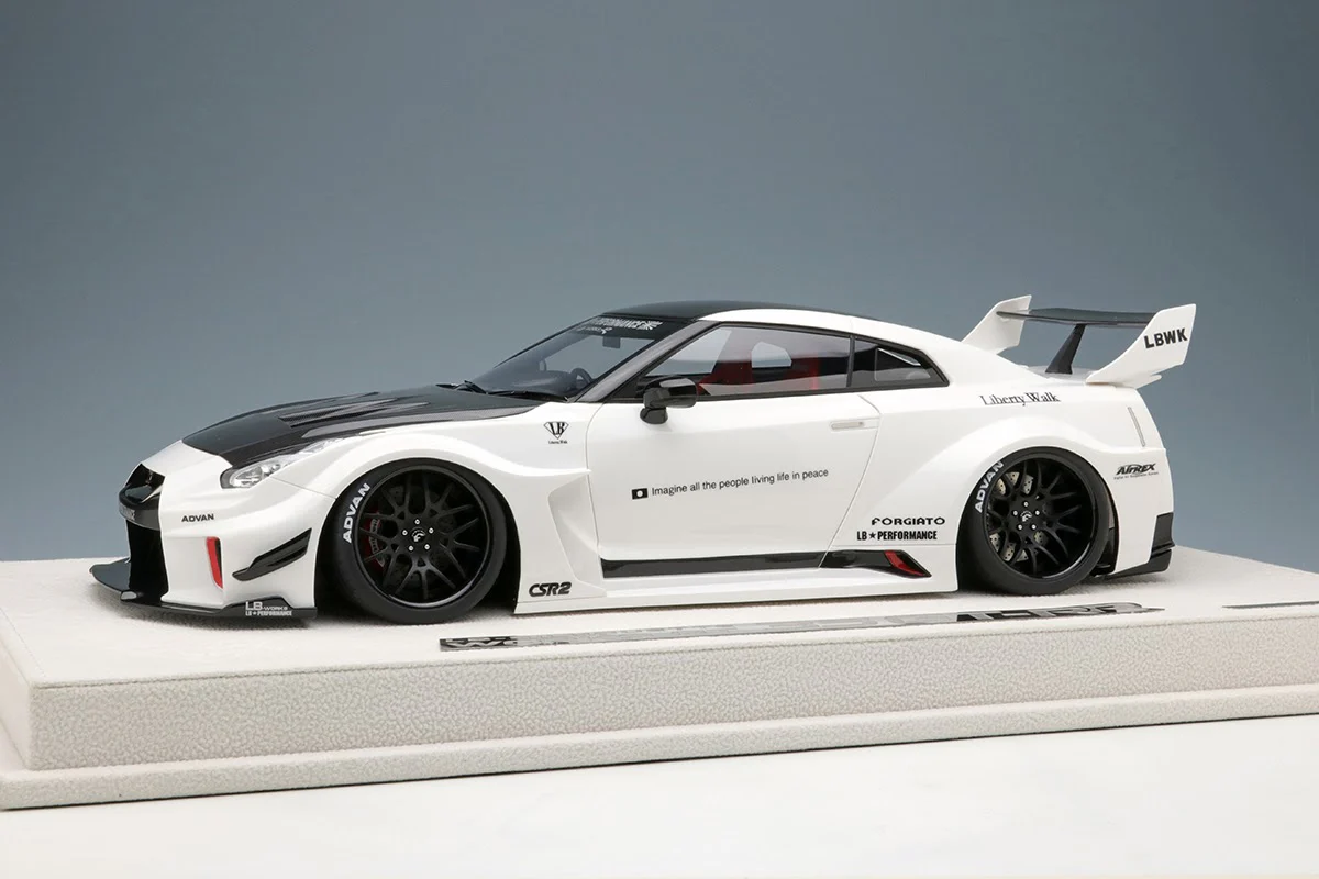 Nissan Skyline GT-R Liberty Walk Silhouette Works GT 35GT-RR in Pearl White - Image 3