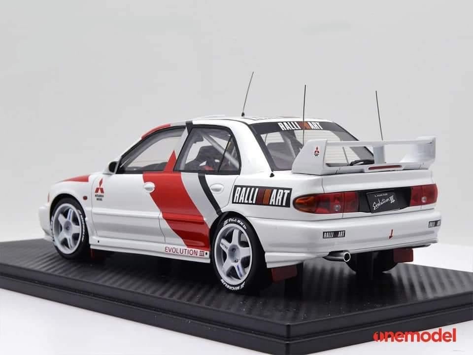 One Model 1:18 Mitsubishi Lancer EVO III WRC Racing Version 2 - Image 3
