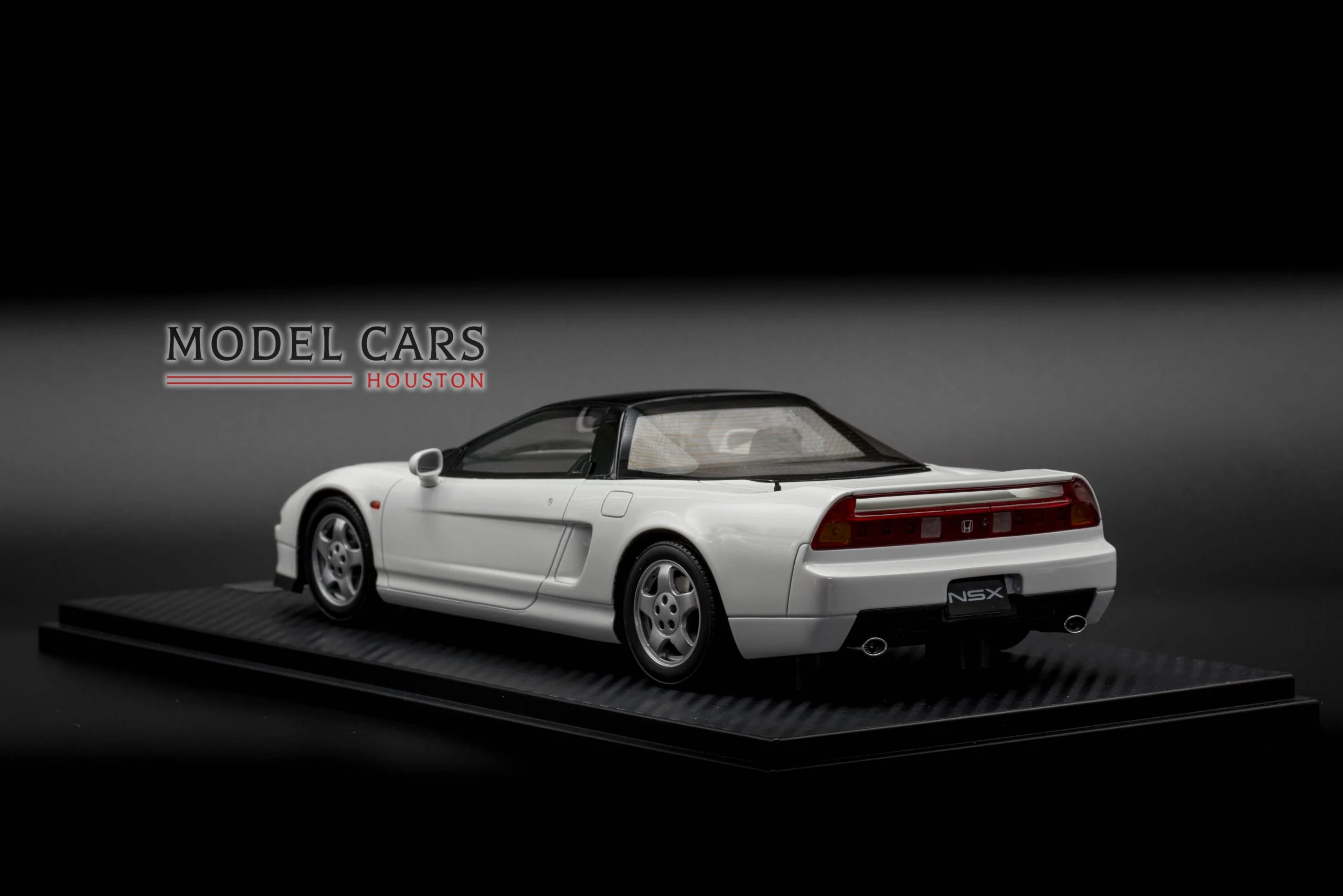 One Model 1:18 Honda NSX NA1 White - Image 3