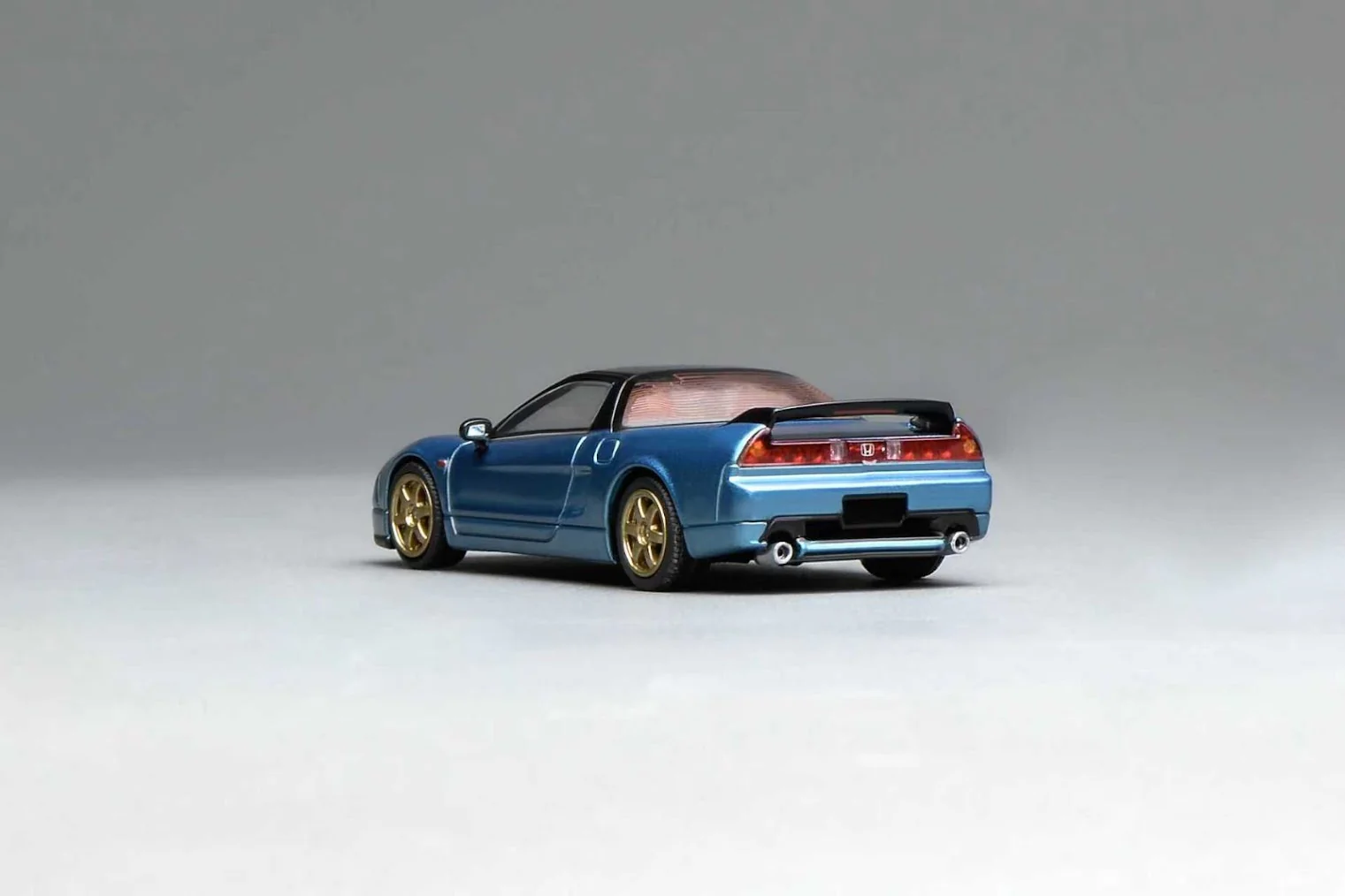 MotorHelix 1:64 Honda NSX Customized Version in Blue - Image 3