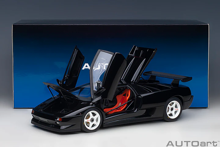AUTOart 1:18 Lamborghini Diablo SV-R in Deep Black - Image 11