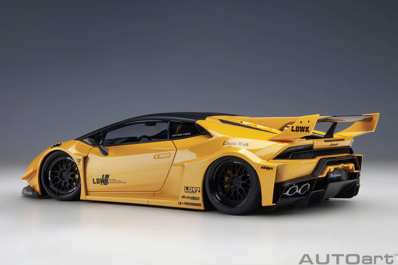 AUTOart 1:18 Lamborghini Huracan GT LBWK Silhouette Works in Metallic Yellow - Image 3