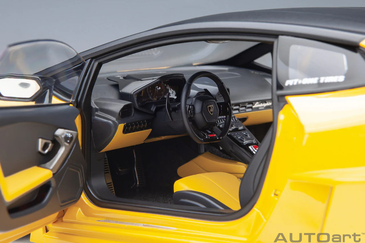 AUTOart 1:18 Lamborghini Huracan GT LBWK Silhouette Works in Metallic Yellow - Image 4