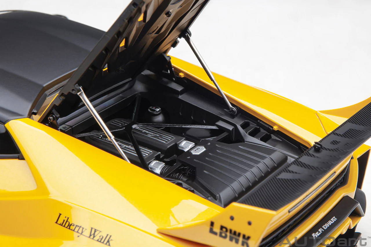 AUTOart 1:18 Lamborghini Huracan GT LBWK Silhouette Works in Metallic Yellow - Image 7