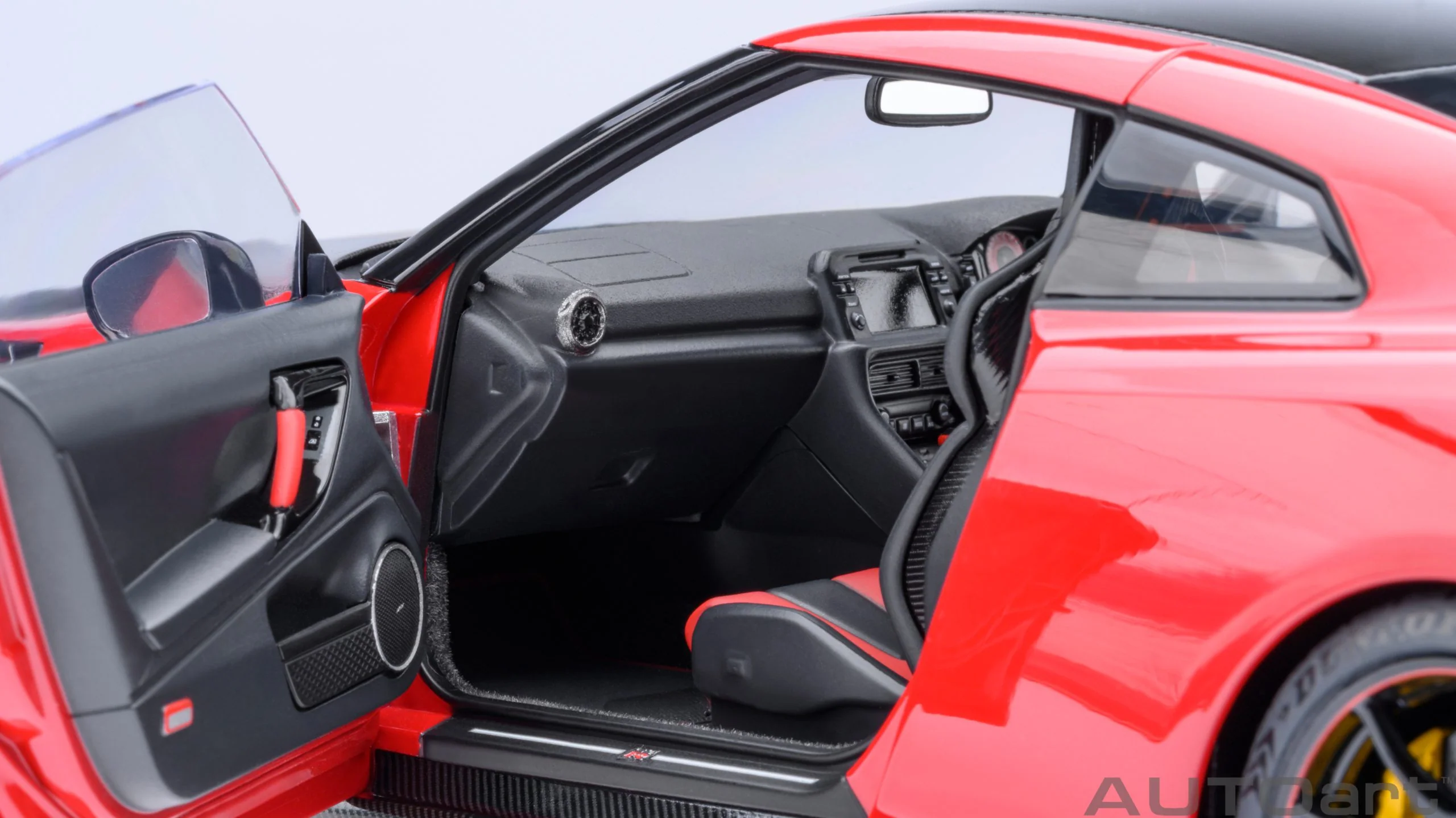 AUTOart 1:18 Nissan GT-R (R35) NISMO 2022 Special Edition in Vibrant Red - Image 4