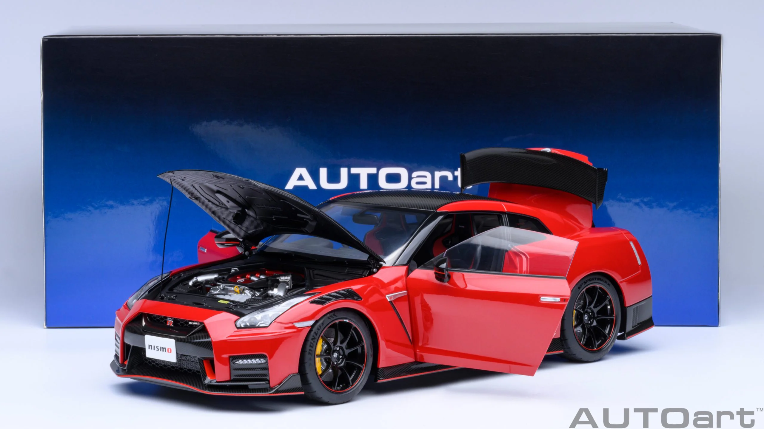 AUTOart 1:18 Nissan GT-R (R35) NISMO 2022 Special Edition in Vibrant Red - Image 9