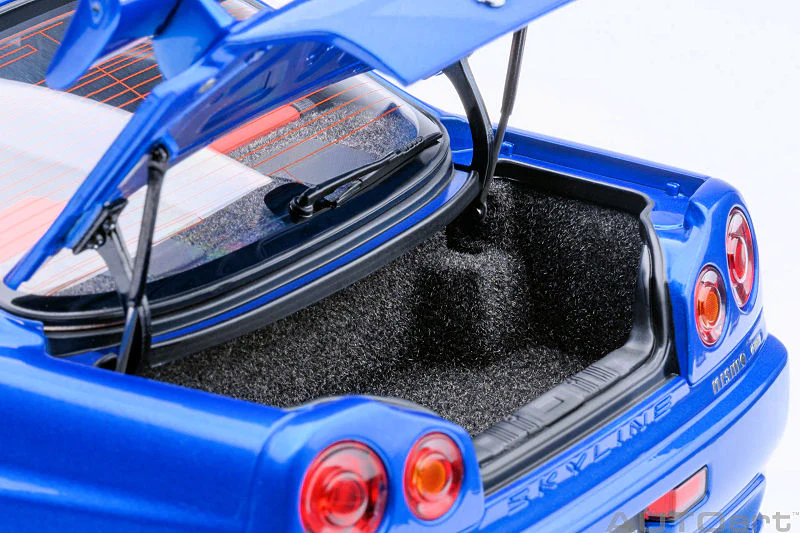 AUTOart 1:18 Nissan Skyline GT-R (R34) NISMO Z-Tune in Bayside Blue - Image 6
