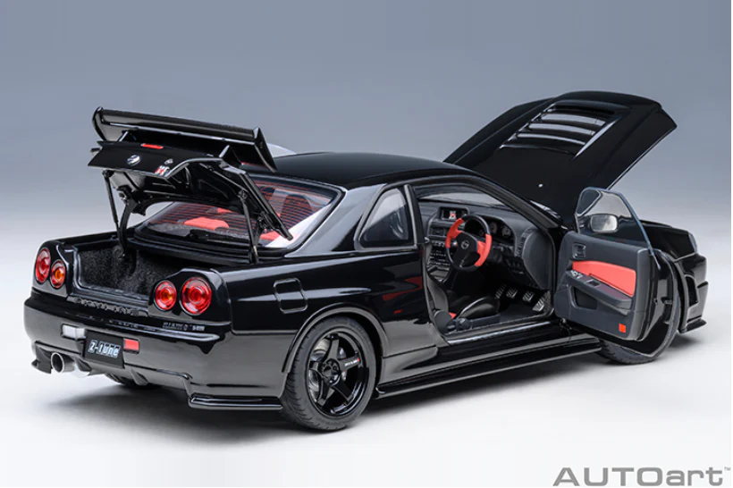 AUTOart 1:18 Nissan Skyline GT-R (R34) NISMO Z-Tune in Black Pearl - Image 2