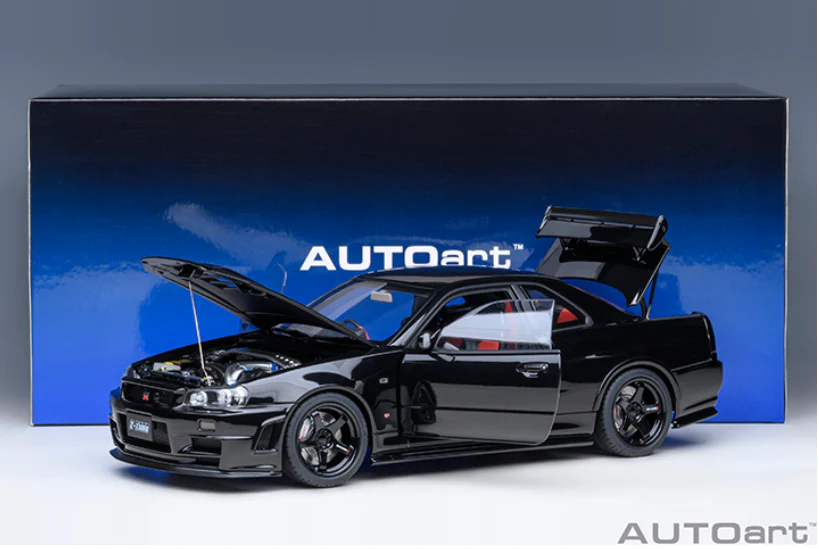 AUTOart 1:18 Nissan Skyline GT-R (R34) NISMO Z-Tune in Black Pearl - Image 6