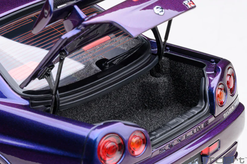 AUTOart 1:18 Nissan Skyline GT-R (R34) NISMO Z-Tune in Midnight Purple III - Image 5