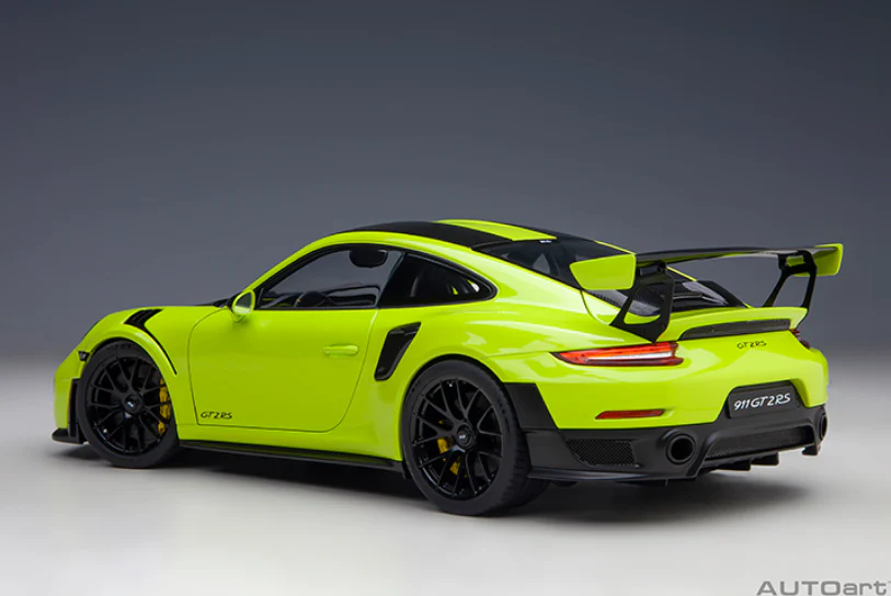 AUTOart 1:18 Porsche 911 (991.2) GT2 RS Weissach Package in Acid Green - Image 3