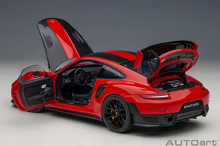AUTOart 1:18 Porsche 911 (991.2) GT2 RS Weissach Package in Guards Red - Image 4