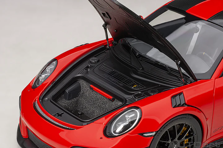 AUTOart 1:18 Porsche 911 (991.2) GT2 RS Weissach Package in Guards Red - Image 7