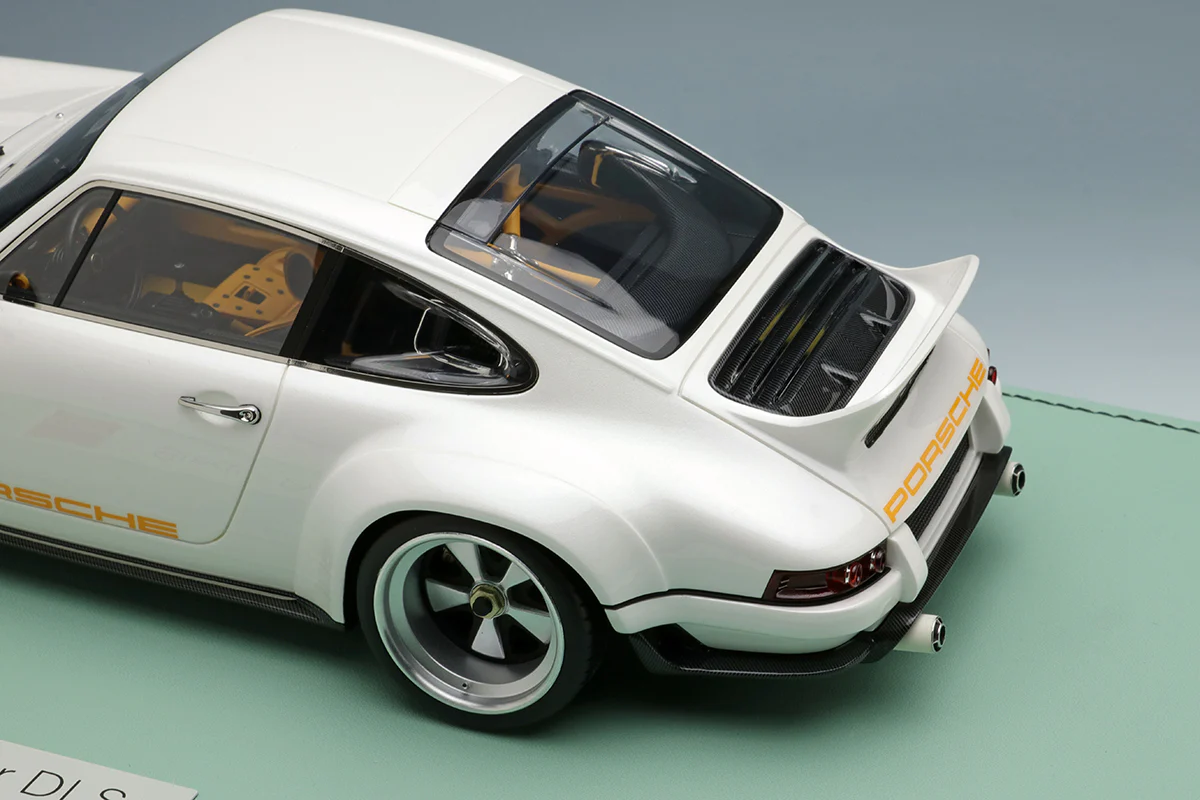 EIDOLON 1:18 Porsche 911 (964) Singer DLS 2018 in Pearl White - Image 4