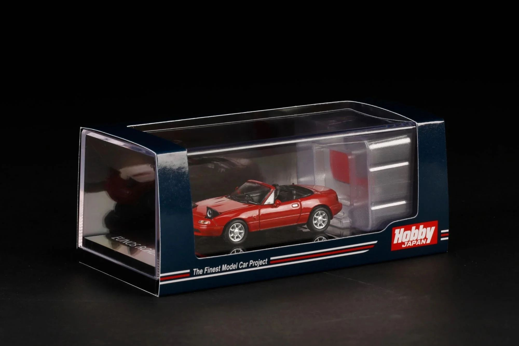 Hobby Japan 1:64 Mazda Eunos Roadster (NA6CE) in Classic Red with Open Headlights - Image 3