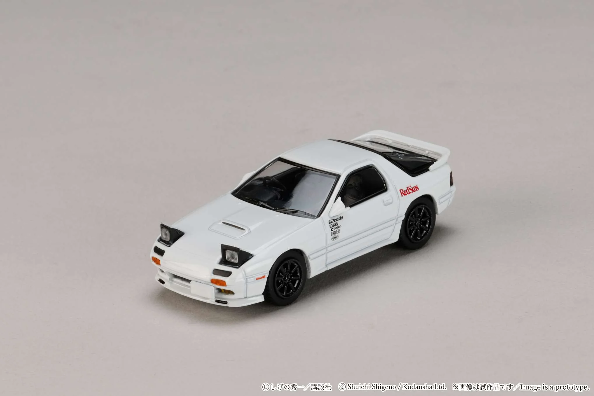 *PREORDER* Hobby Japan 1:64 MAZDA RX-7 (FC3S) RedSuns/ Initial D Ryosuke Takahashi VS Kyoichi Sudou - Image 7