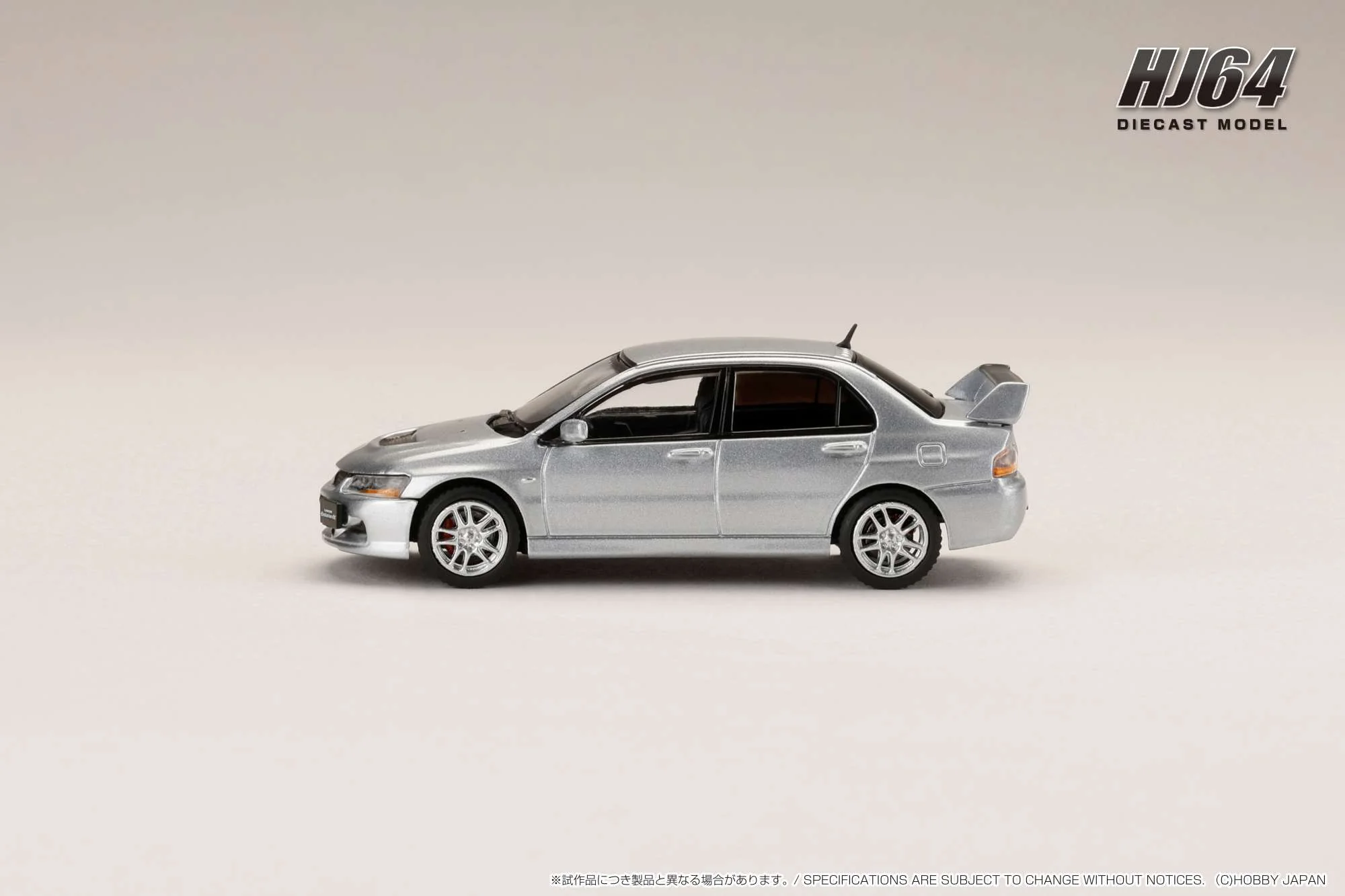 Hobby Japan 1:64 Mitsubishi Lancer EVO 9 GSR with Engine Display Model in Cool Silver Metallic - Image 3