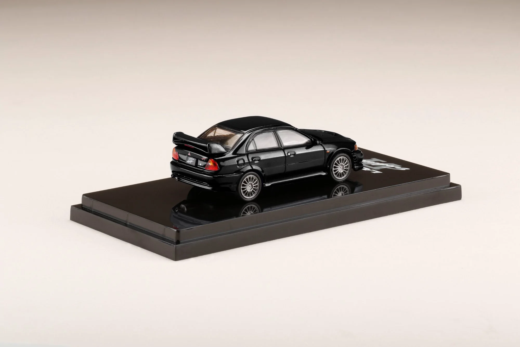Hobby Japan 1:64 Mitsubishi Lancer GSR EVO 6 (CP9A) 1999 - Image 2