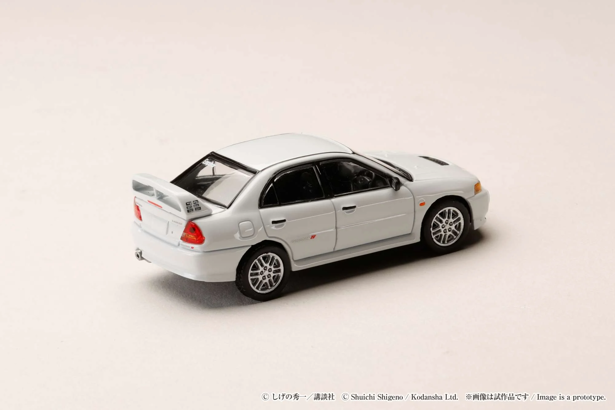 Hobby Japan 1:64 Mitsubishi Lancer RS Evolution III / INITIAL D Seiji Iwaki VS Takumi Fujiwara - Image 4