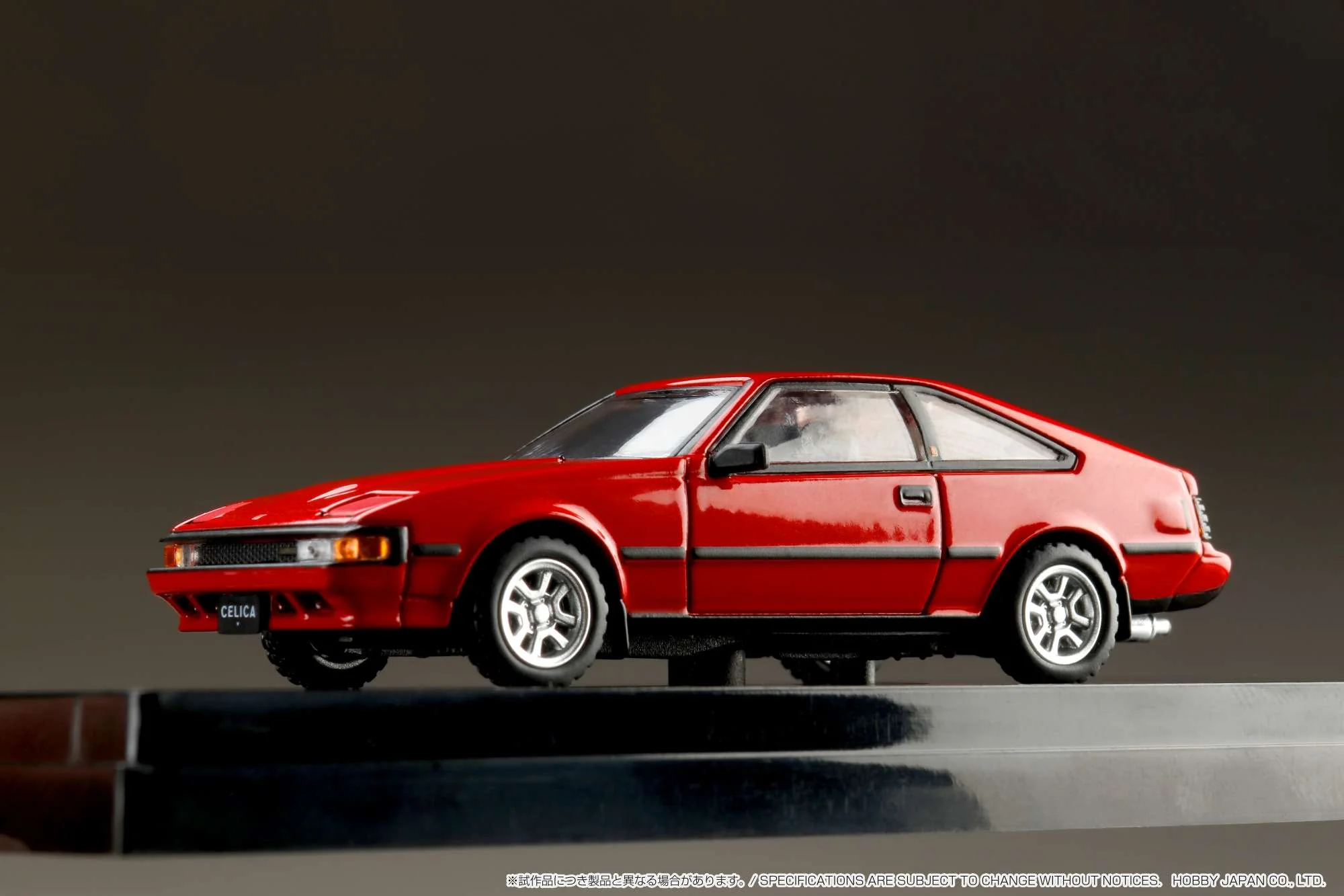 Hobby Japan 1:64 Toyota Celica XX 2800GT (A60) 1983 in Super Red - Image 4