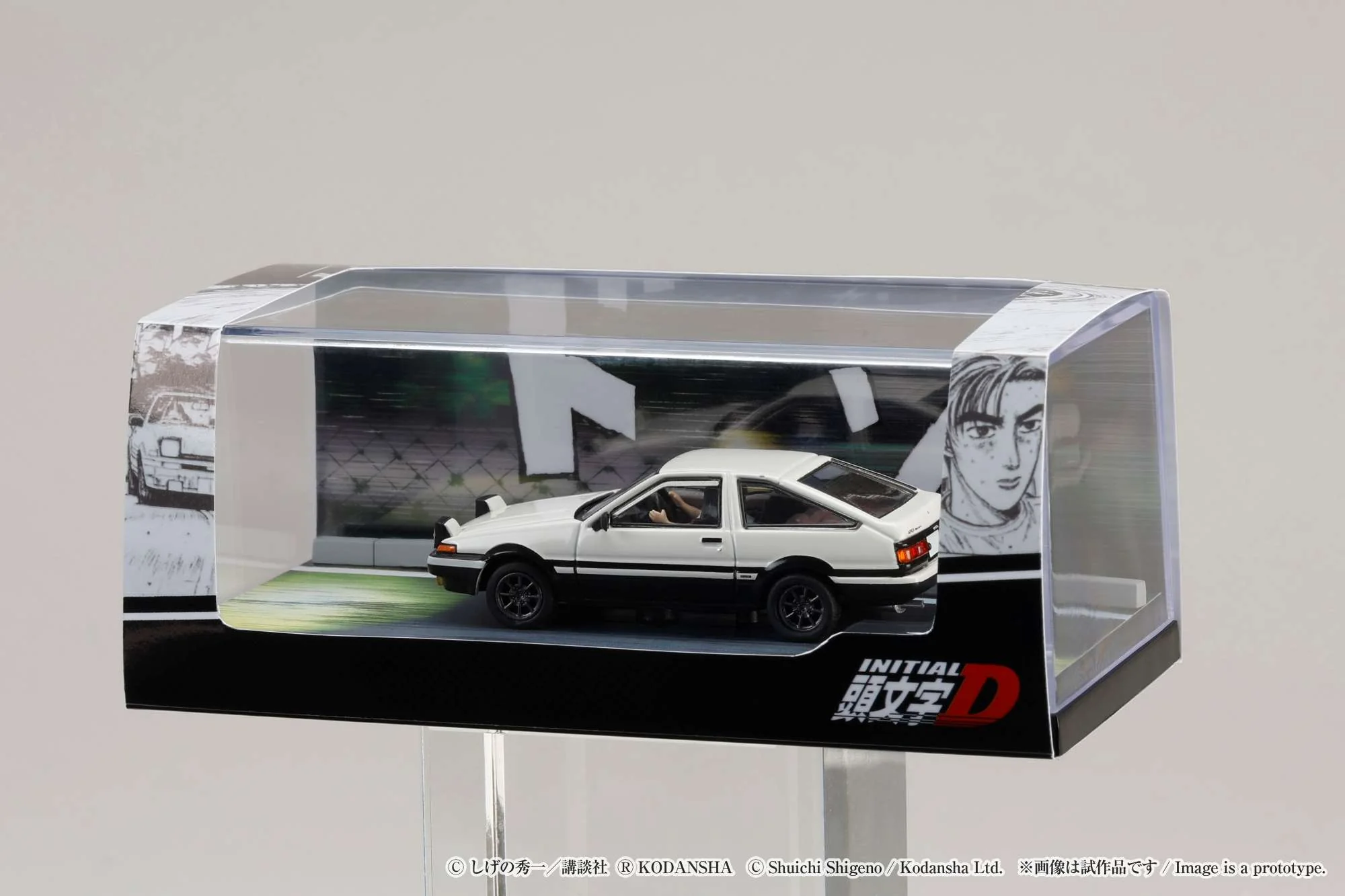 Hobby Japan 1:64 Toyota SPRINTER TRUENO GT APEX AE86 / INITIAL D VS Ryosuke Takahashi With Takumi Fujiwara Figure - Image 3