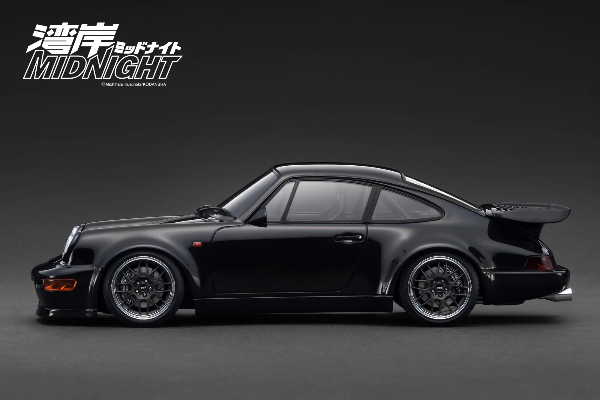 Ignition Model 1:18 Blackbird (964) – Black – 湾岸MIDNIGHT w/ Dr. Tatsuya Shima - Image 4