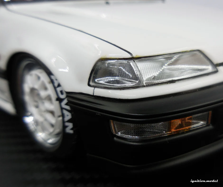 Ignition Model 1:18 Honda Civic (EF9) in White - Image 4