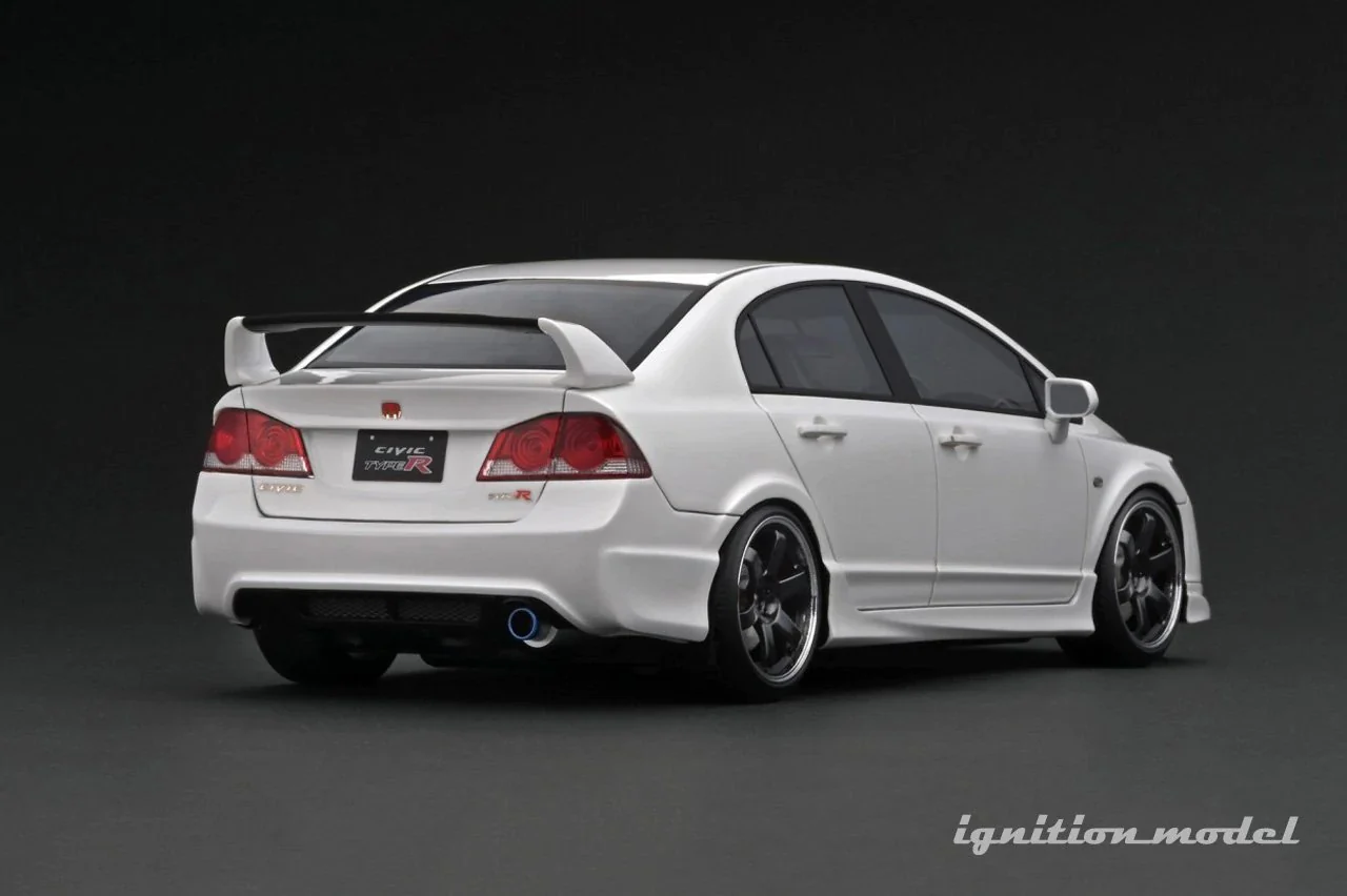 Ignition Model 1:18 Honda Civic Type-R (FD2) in White - Image 2