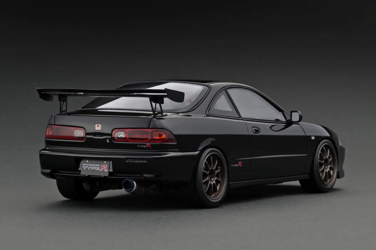 Ignition Model 1:18 Honda Integra (DC2) Type-R in Black - Image 2