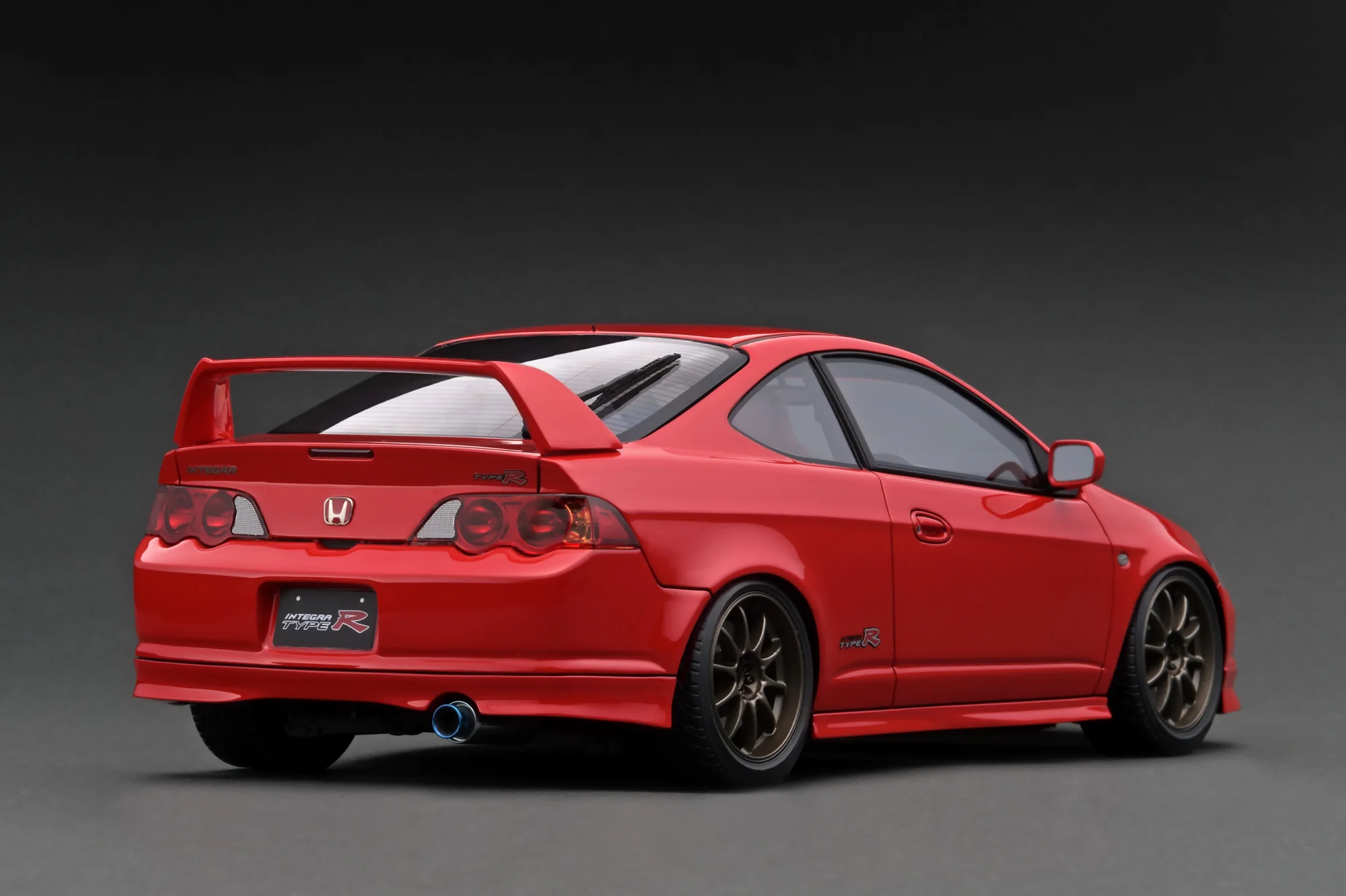 Ignition Model 1:18 Honda Integra (DC5) Type-R in Red - Image 2