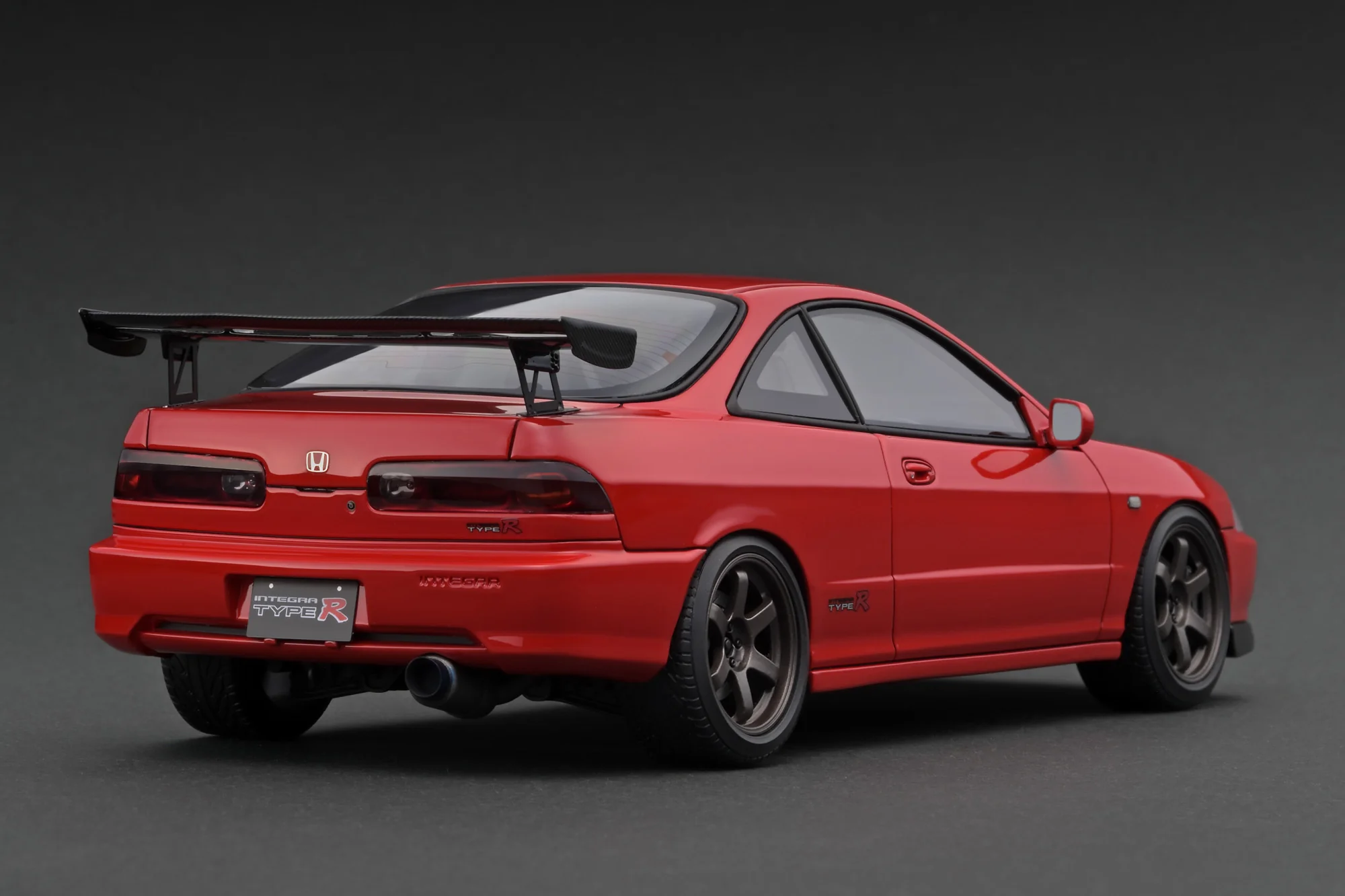 Ignition Model 1:18 Honda Integra Type-R (DC2) in Red with B18C Engine - Image 4