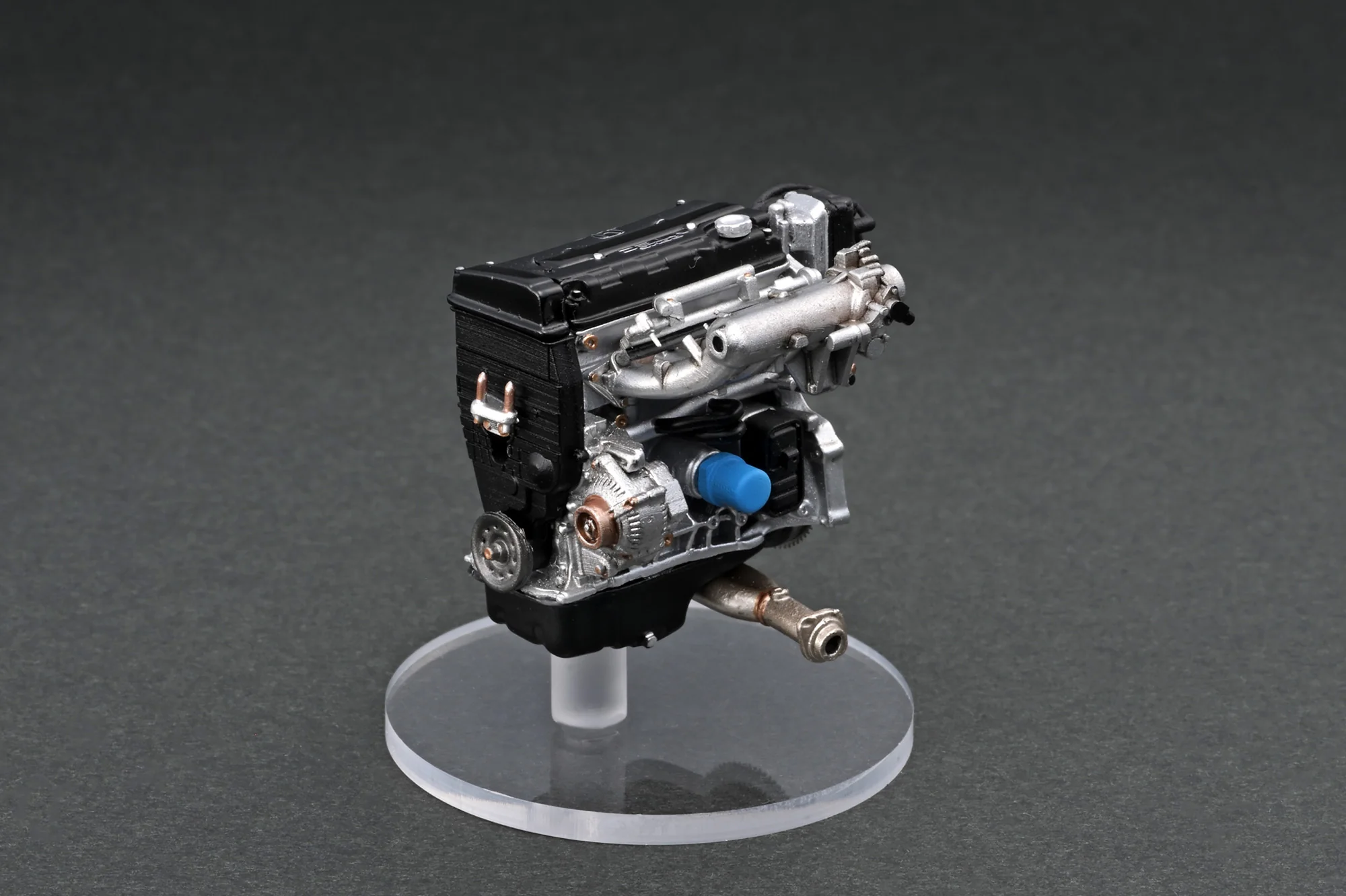 Ignition Model 1:18 Honda Integra Type-R (DC2) in Red with B18C Engine - Image 6