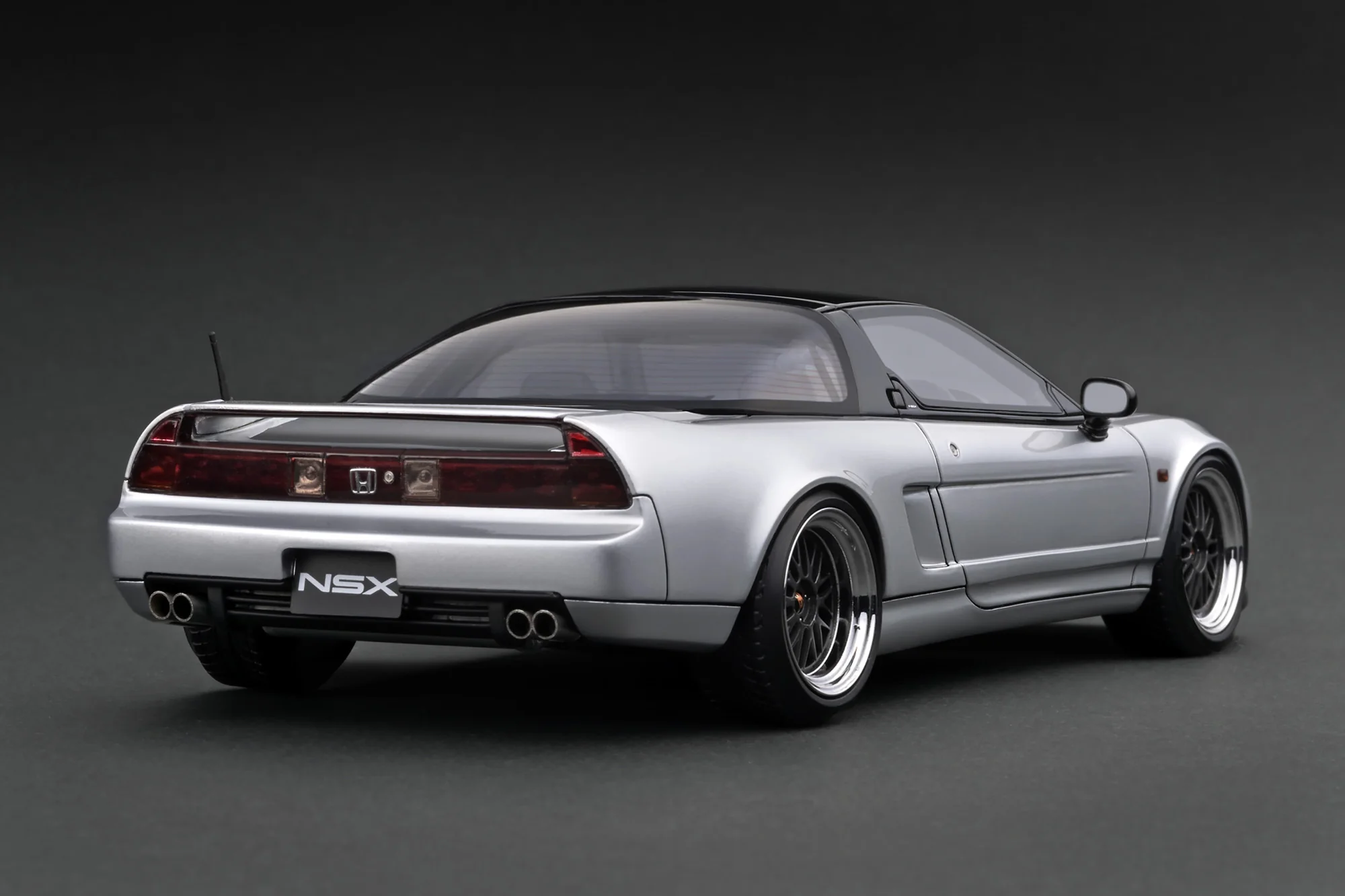 Ignition Model 1:18 Honda NSX (NA1) in Silver - Image 2