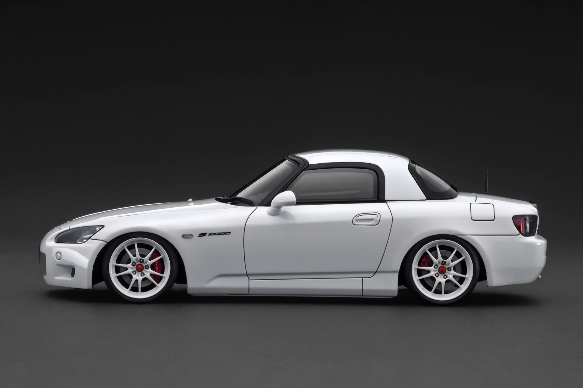 *PREORDER* Ignition Model 1:18 Honda S2000 (AP1) in White - Image 2