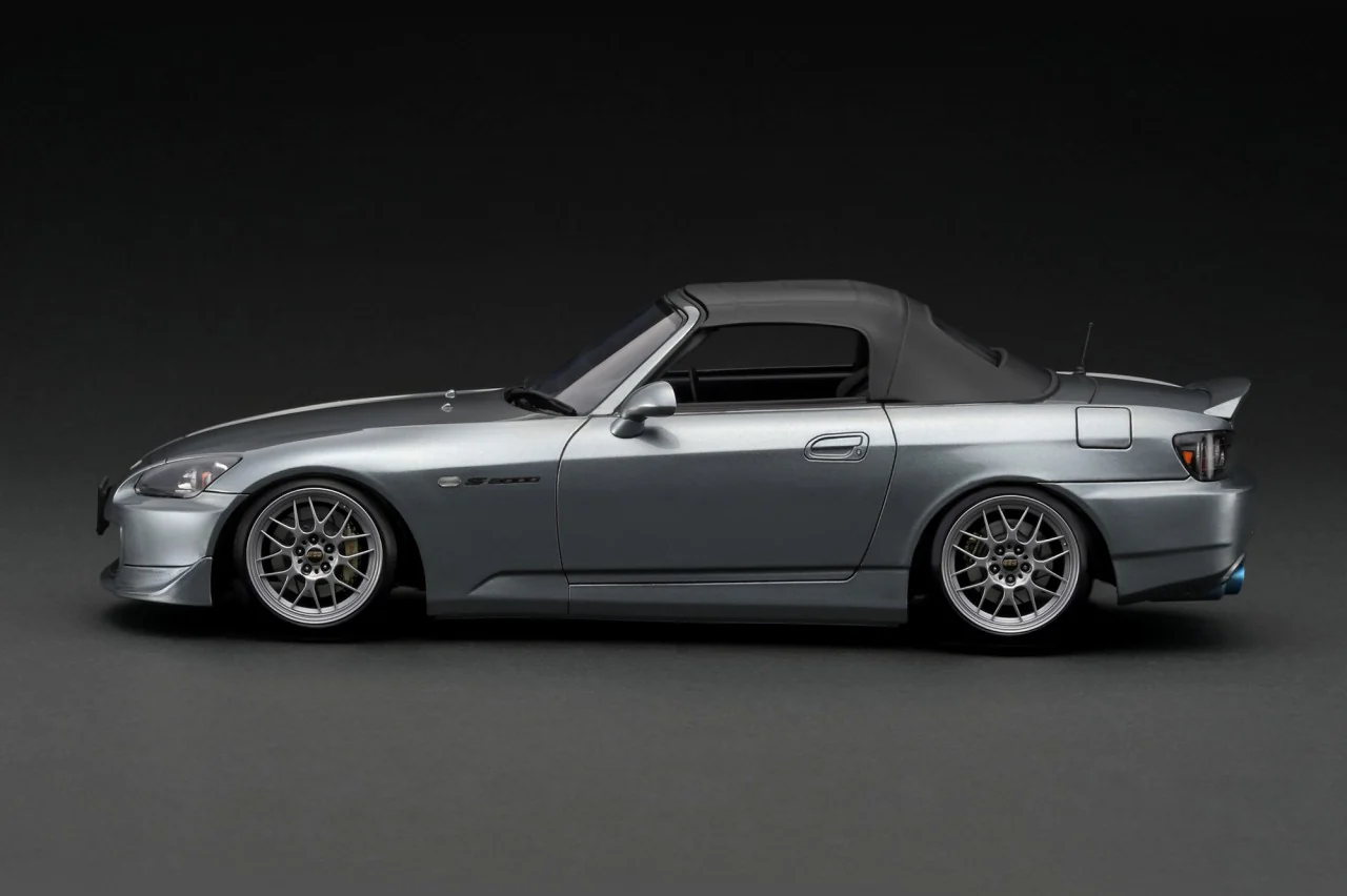 Ignition Model 1:18 Honda S2000 (AP2) in Dark Silver - Image 3